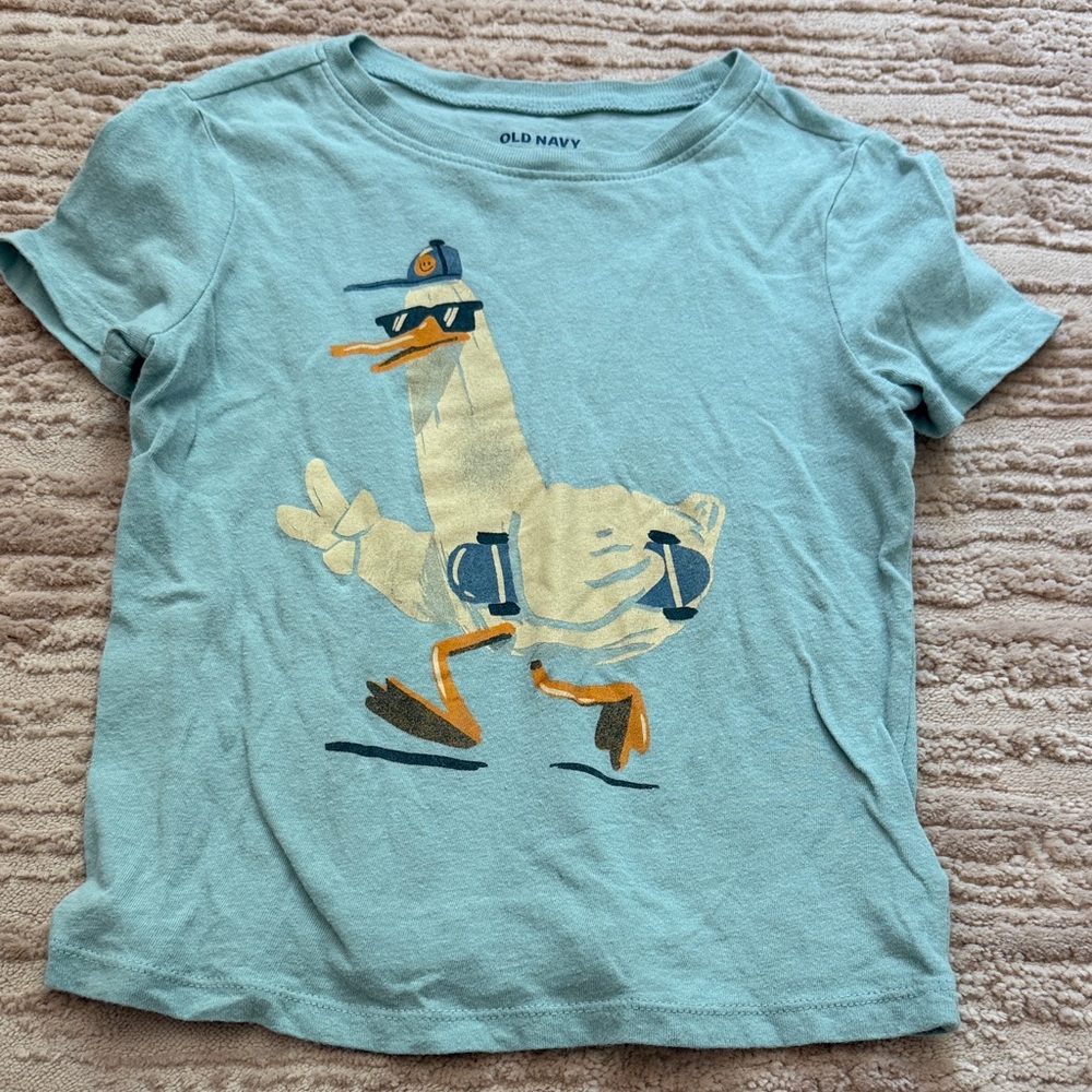 Old Navy Light Teal Kids' Seagull / Goose / Duck Graphic Tee Size 5T